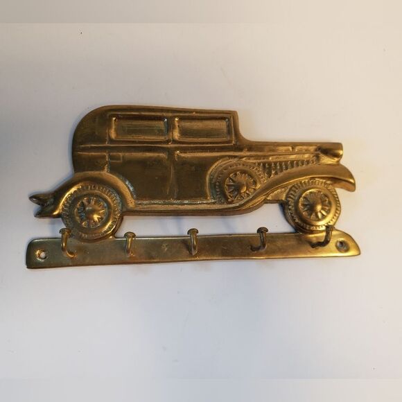 Brass Key Holder - Picture 2 of 4
